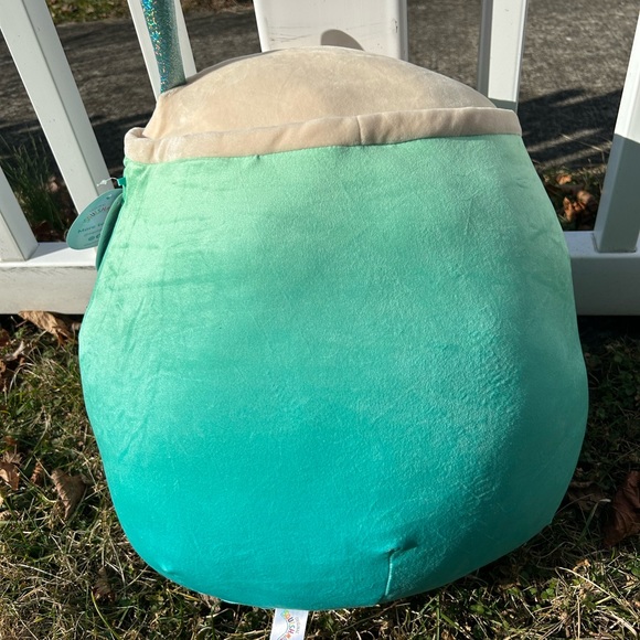 Jakarria the Boba Tea Squishmallow - Picture 4 of 4